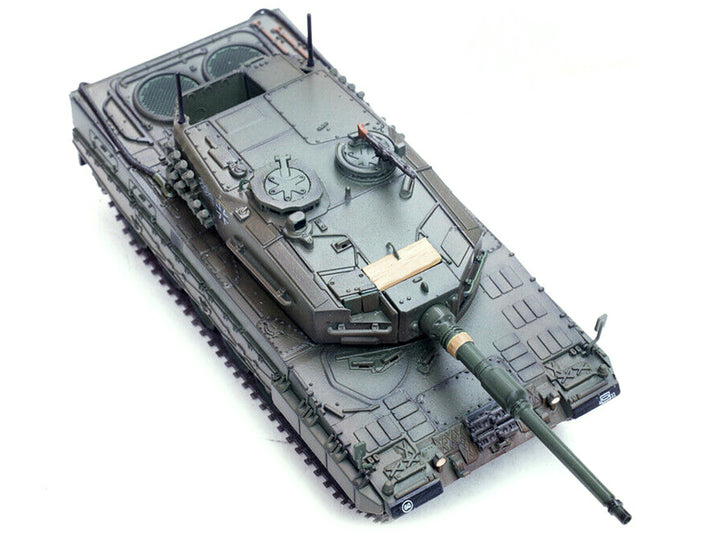 Leopard 2A4 Main Battle Tank with Snorkel "Green Camouflage" German Army "Armor Premium" Series 1/72 Diecast Model by Panzerkampf-1
