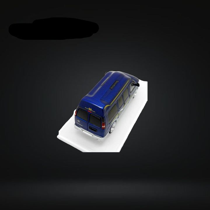 GMC Savana Blue Silver Edition 1:64 - Limited to 500 Pcs by GOC 2