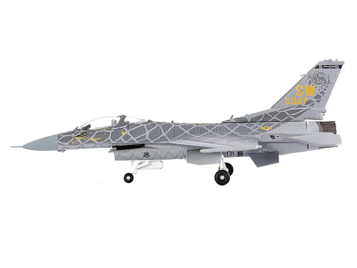 Lockheed Martin F-16C Fighting Falcon Fighter Aircraft "Viper Demo Team" (2021) United States Air Force 1/144 Diecast Model by JC Wings-1