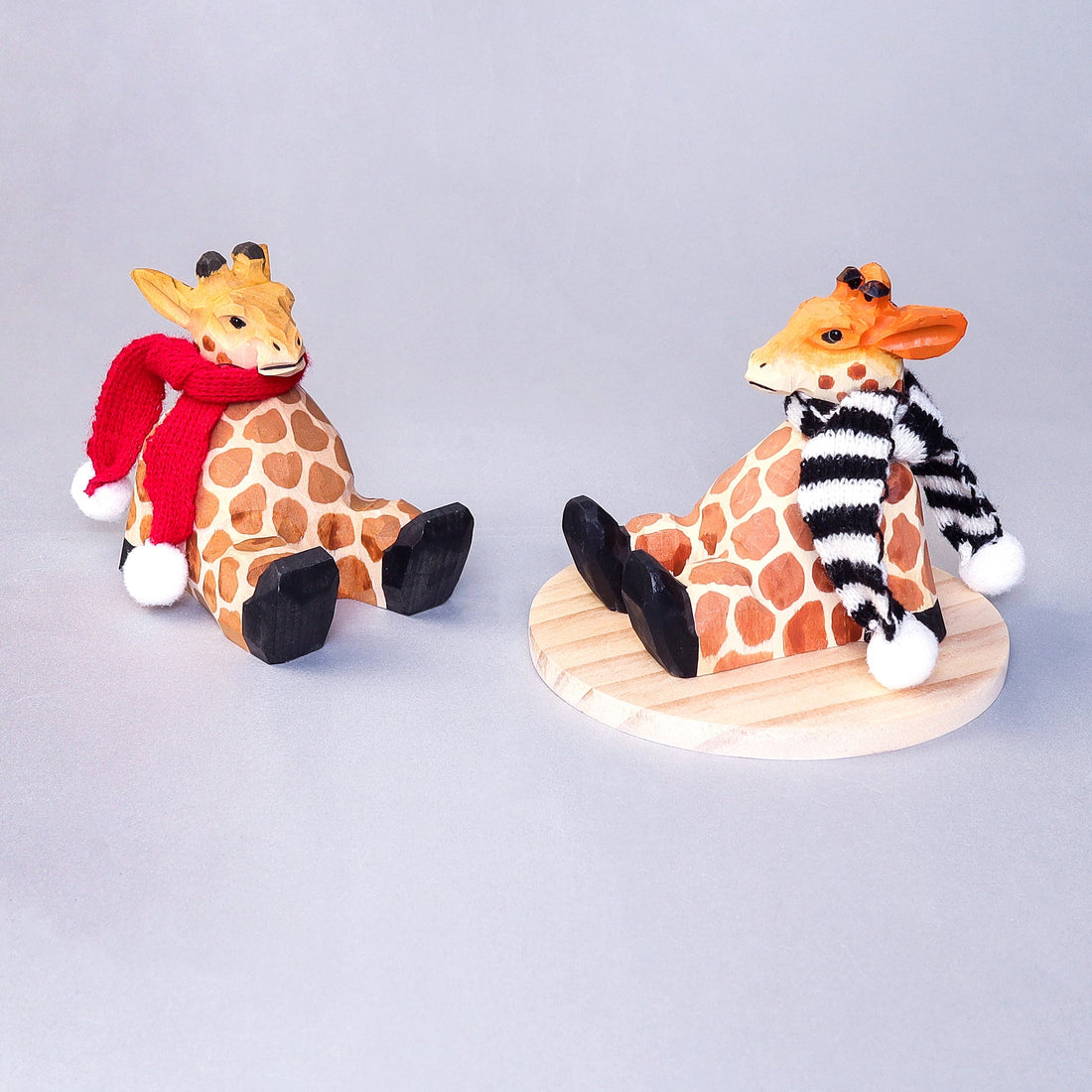 Handmade Wood-Carved Giraffe Cellphone Stand 2