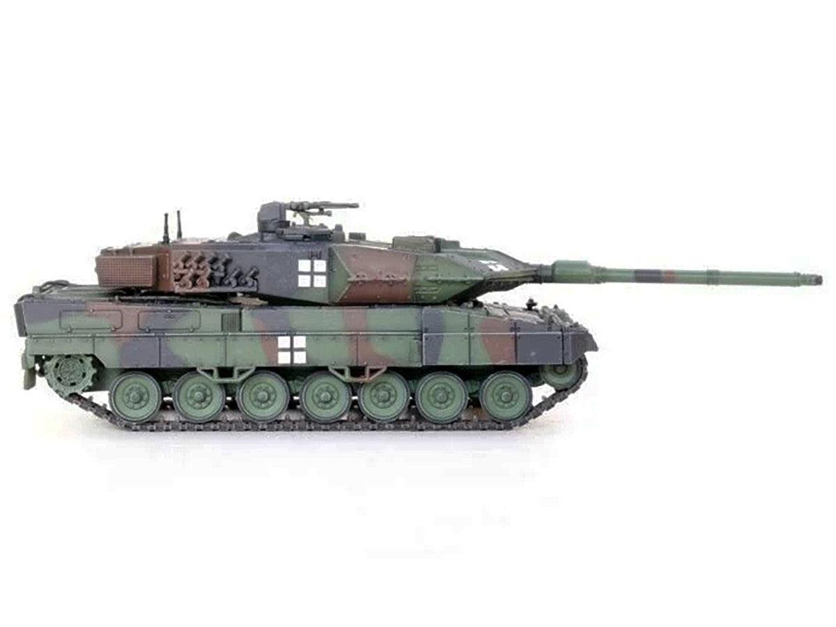 Leopard 2A6 Main Battle Tank Green Camouflage "Ukrainian Army" "Armor Premium" Series 1/72 Diecast Model by Panzerkampf-2
