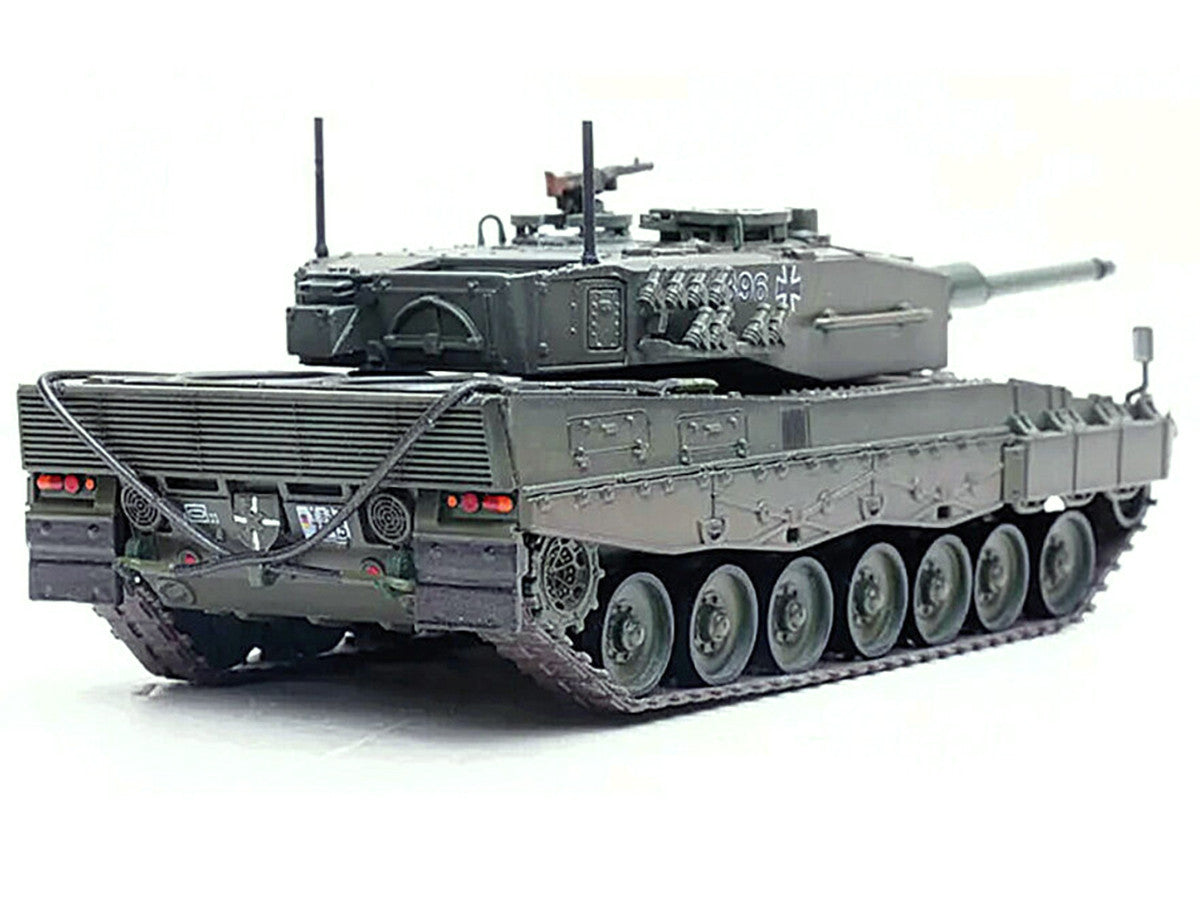 Leopard 2A4 Main Battle Tank with Snorkel "Green Camouflage" German Army "Armor Premium" Series 1/72 Diecast Model by Panzerkampf-3