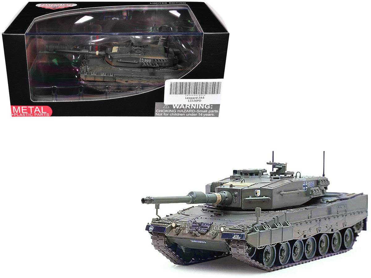Leopard 2A4 Main Battle Tank with Snorkel "Green Camouflage" German Army "Armor Premium" Series 1/72 Diecast Model by Panzerkampf-4
