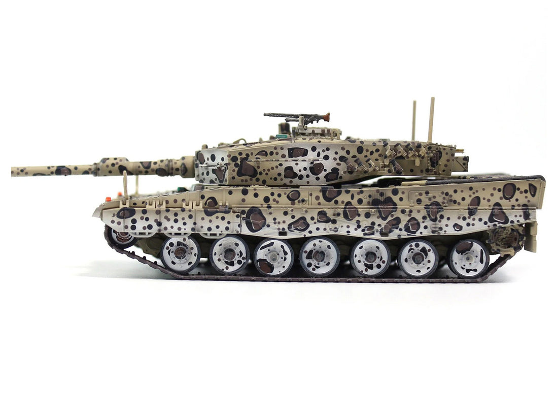 Leopard 2A4 Main Battle Tank "Jaguar Scheme" Austrian Army "Armor Premium" Series 1/72 Diecast Model by Panzerkampf
