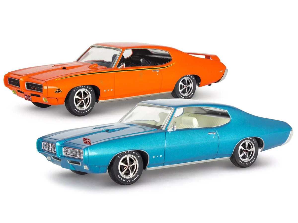 Level 4 Model Kit 1969 Pontiac GTO 2-in-1 Kit 1/24 Scale Model by Revell-1