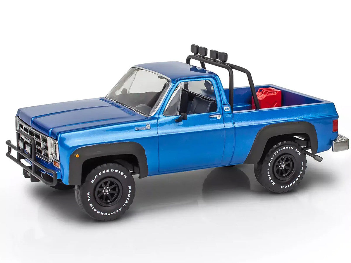 Level 3 Model Kit 1978 Chevrolet Off-Road 4x4 Pickup Truck and "Malibu Grand Prix" Virage with Trailer "Fantasy Formula" 1/25 Scale Model by Revell-4