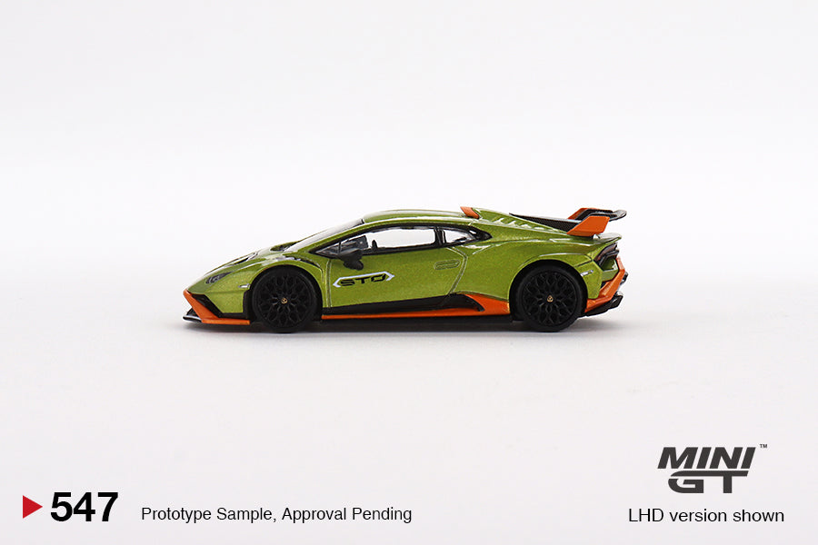 Lamborghini Huracán STO Verde Citrea #547 1:64 by Mini-GT MGT00547 Side View