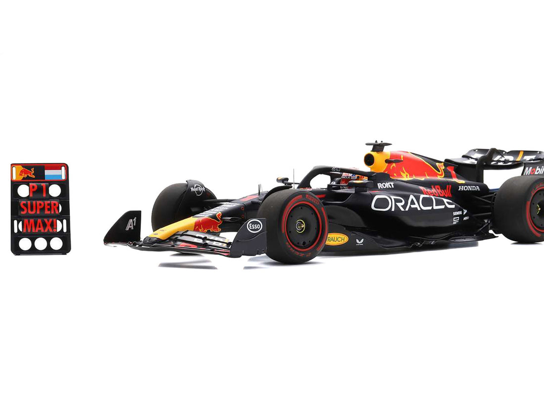 Red Bull Racing RB19 #1 Max Verstappen "Oracle" Winner Formula One F1 "British GP" (2023) with Pit Board and Acrylic Display Case 1/18 Model Car by Spark-2