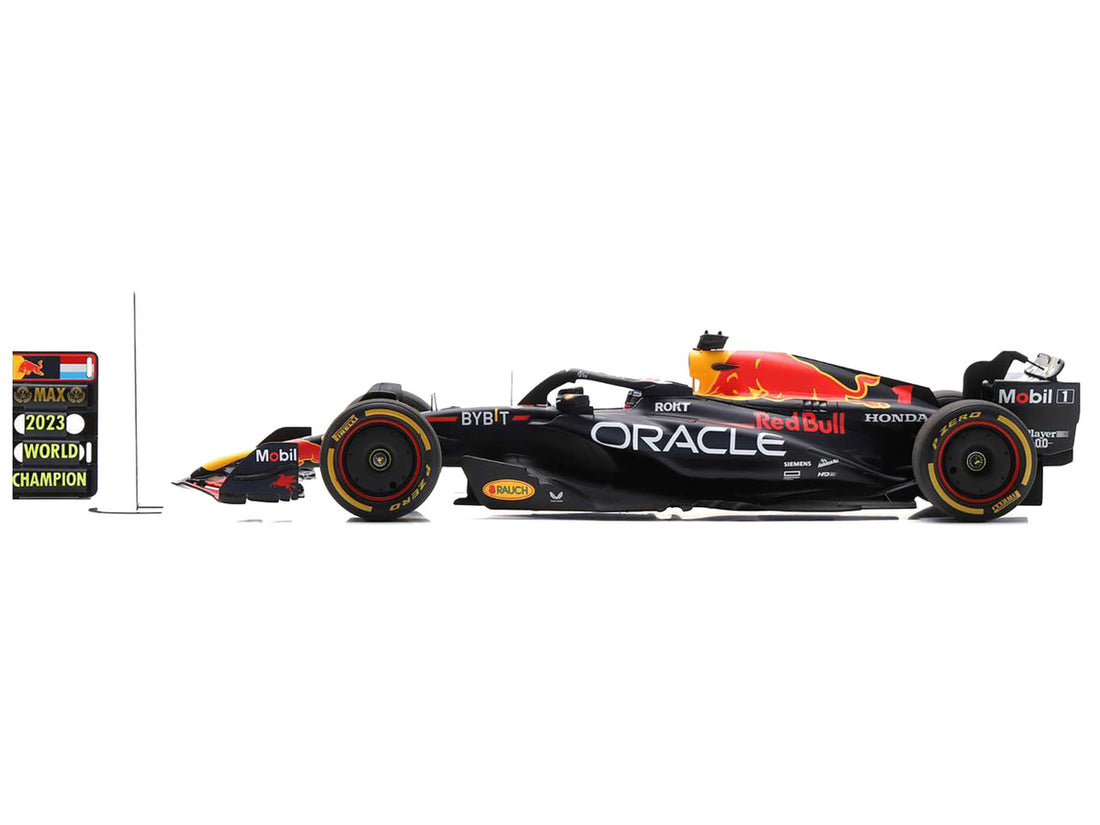 Red Bull Racing RB19 #1 Max Verstappen "Oracle" 2nd Place Formula One F1 "Qatar Sprint Race" (2023) with Number and Pit Board and Acrylic Display Case 1/18 Model Car by Spark-1