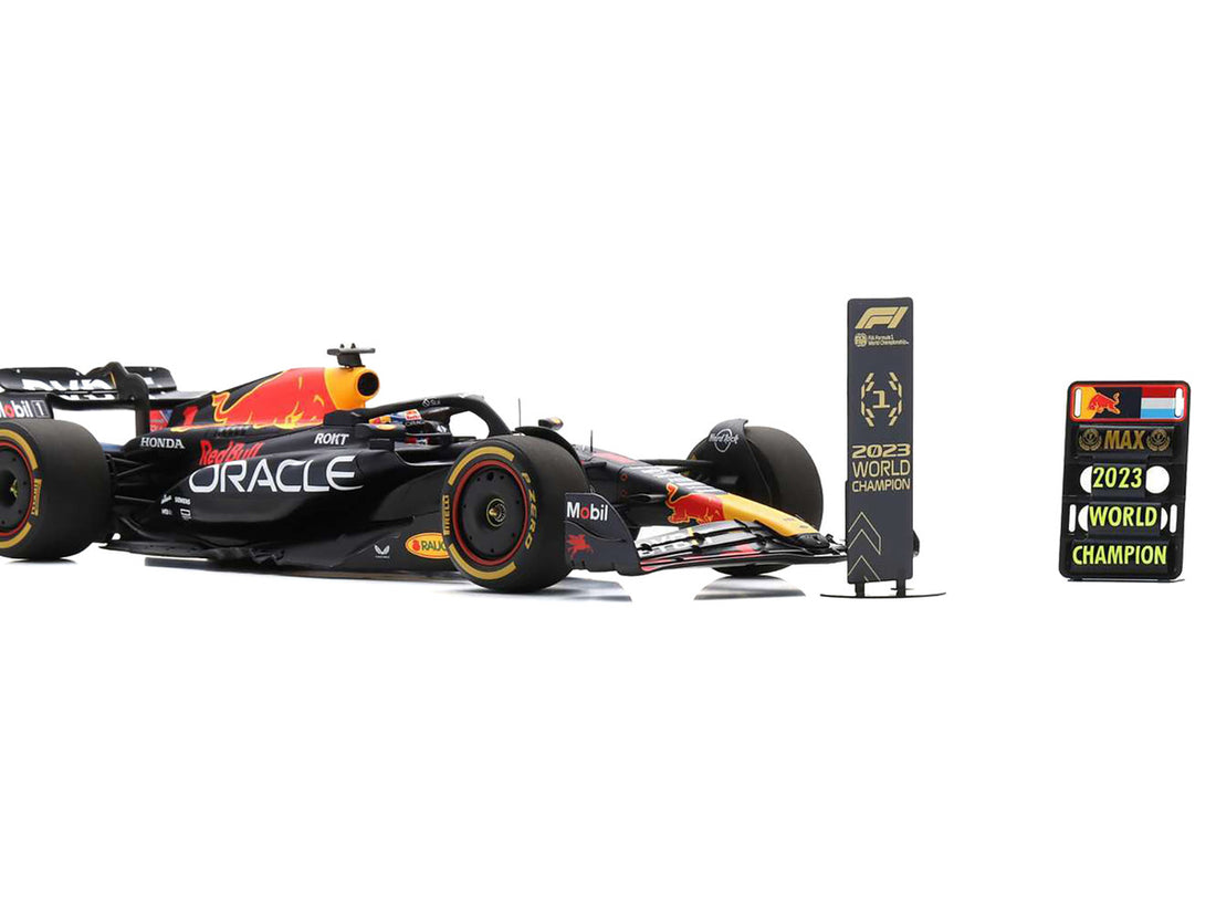 Red Bull Racing RB19 #1 Max Verstappen "Oracle" 2nd Place Formula One F1 "Qatar Sprint Race" (2023) with Number and Pit Board and Acrylic Display Case 1/18 Model Car by Spark-2