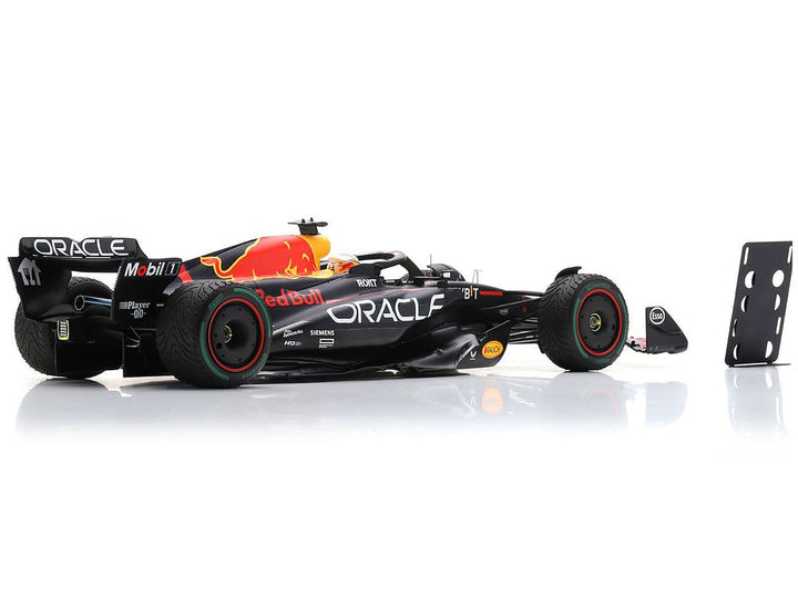 Red Bull Racing RB19 #1 Max Verstappen "Oracle" Winner Formula One F1 "Dutch GP" (2023) with Pit Board and Acrylic Display Case 1/18 Model Car by Spark-1