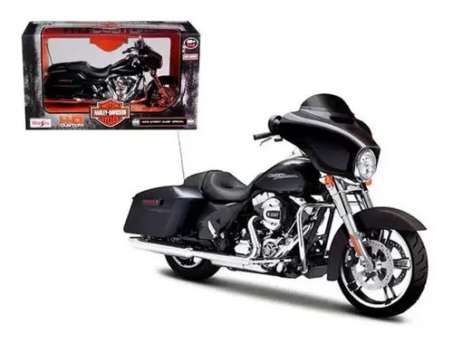 Harley-Davidson 2015 Street Glide Special Motorcycle 1:12 Diecast by Maisto Package View