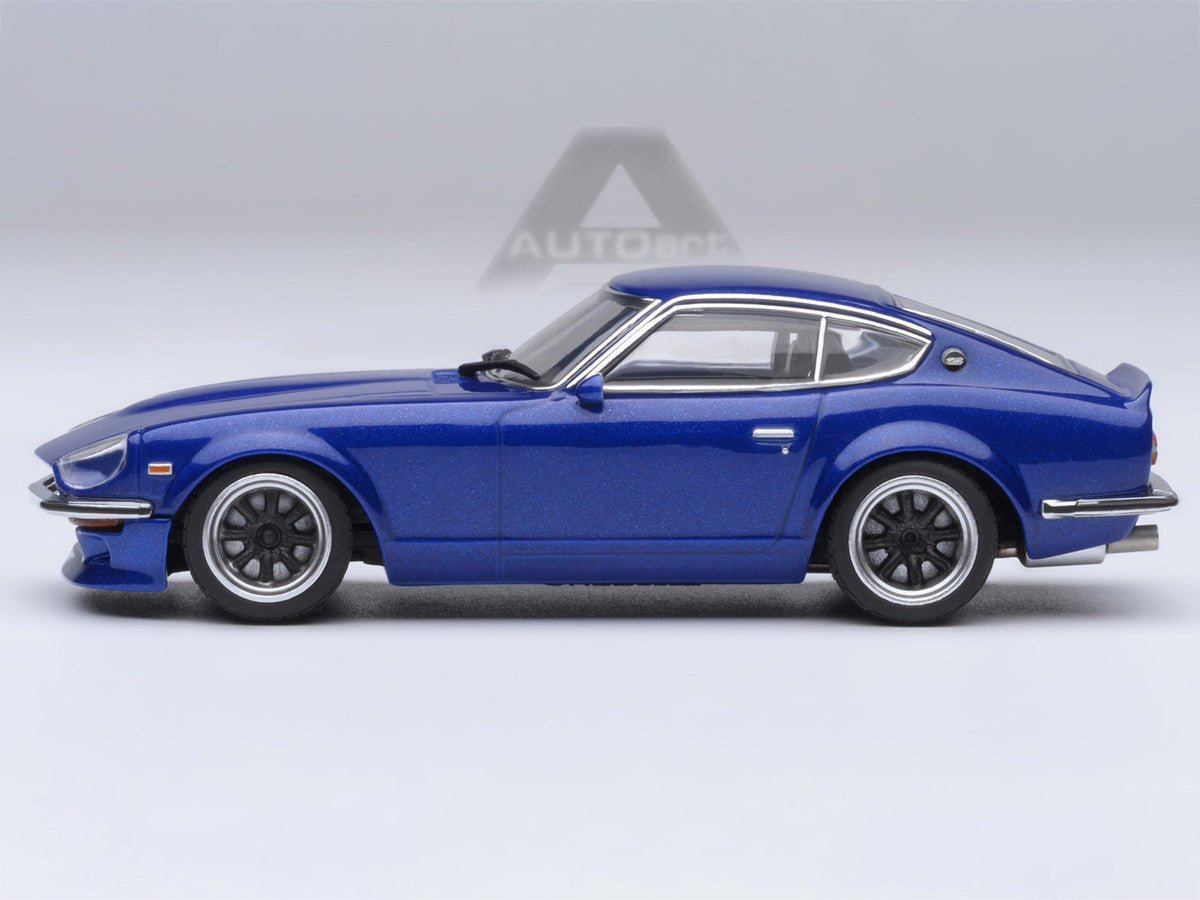 Nissan Fairlady Z RHD (Right Hand Drive) "Akuma No Z" Blue Metallic "Wangan Midnight - Comic #4 Version" Manga 1/64 Model Car by Autoart 5
