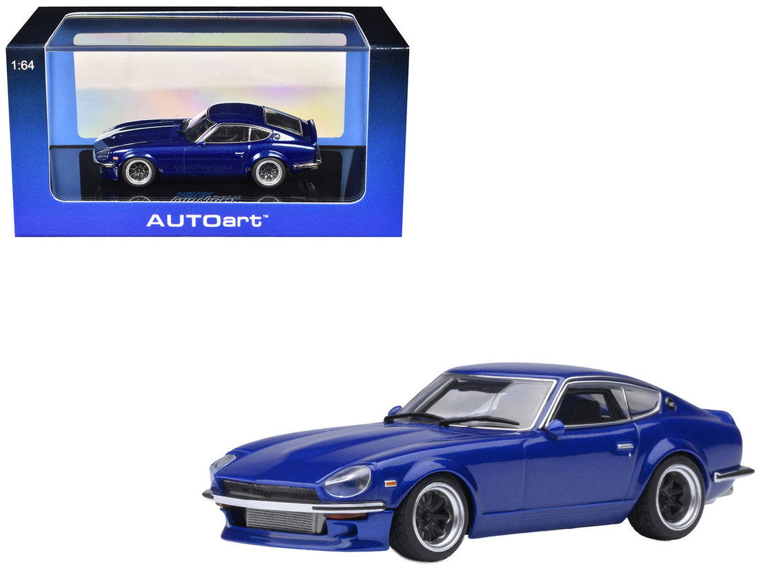 Nissan Fairlady Z RHD (Right Hand Drive) "Akuma No Z" Blue Metallic "Wangan Midnight - Comic #4 Version" Manga 1/64 Model Car by Autoart 4