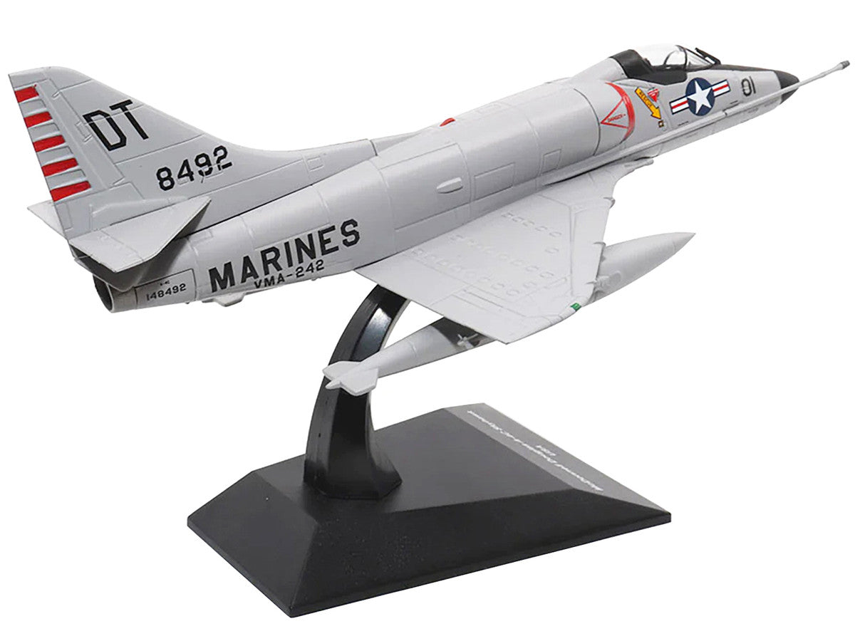 McDonnell Douglas A-4C Skyhawk Attack Aircraft "US Navy" 1/72 Diecast Model by Militaria Die Cast-3