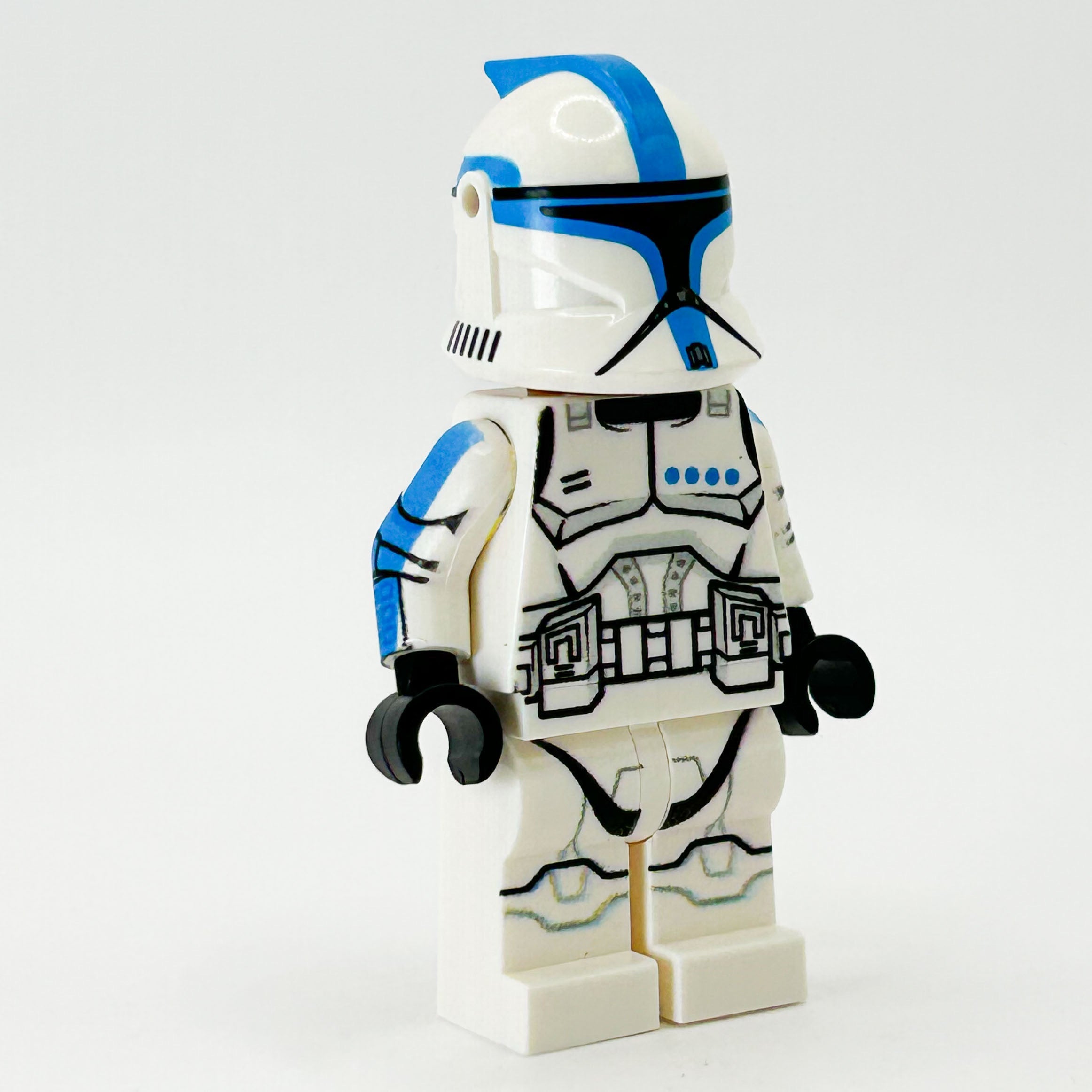 Custom Lieutenant Clone Trooper (Dark Azure, Phase 1) Minifig made using LEGO parts 2
