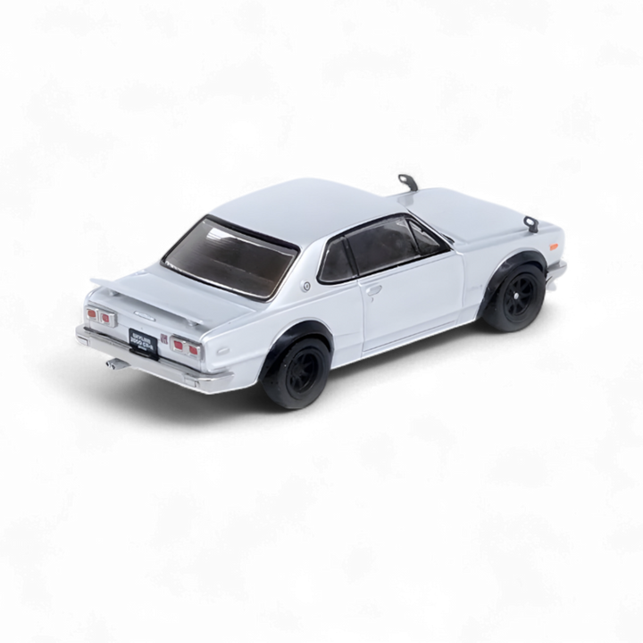 Nissan Skyline 2000GT-R (KPGC10) in Silver 1:64 by Inno64 2