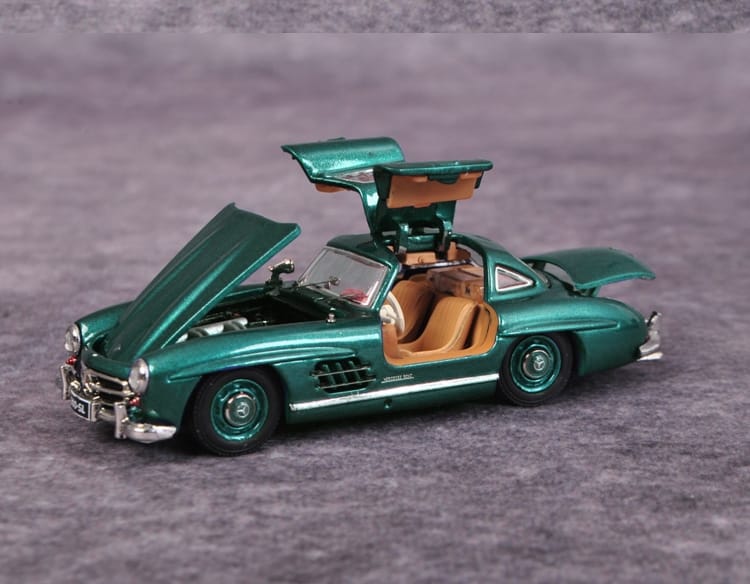 Mercedes-Benz 1955 300SL W198 Gull Wing  1:64 Diecast by Briscale Model Open Hood and Open Door View