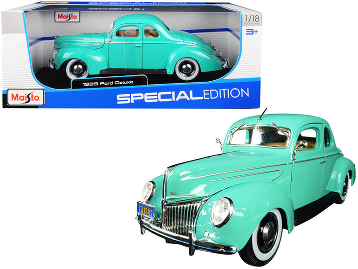 1939 Ford Deluxe Light Green 1/18 Diecast Model Car by Maisto-0