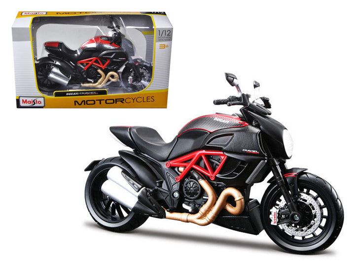 Ducati Diavel Red and Carbon 1/12 Diecast Motorcycle Model by Maisto-0