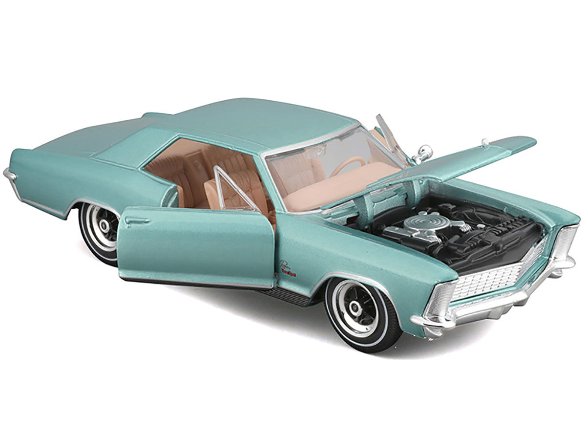 1965 Buick Riviera Gran Sport Light Blue Metallic "Special Edition" Series 1/26 Diecast Model Car by Maisto-1