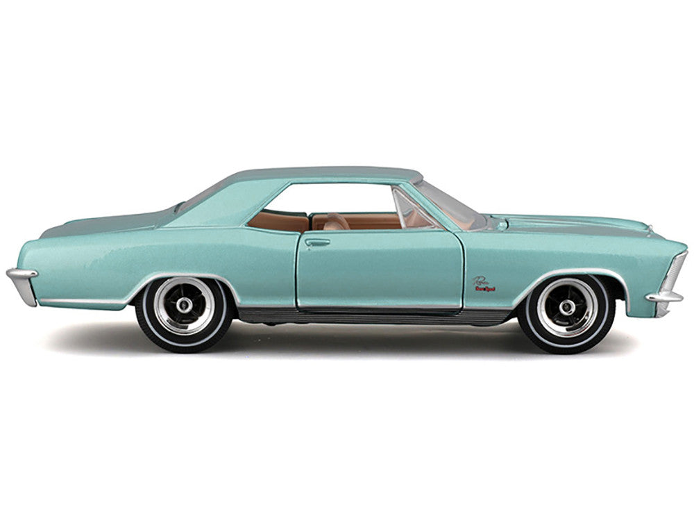1965 Buick Riviera Gran Sport Light Blue Metallic "Special Edition" Series 1/26 Diecast Model Car by Maisto-2