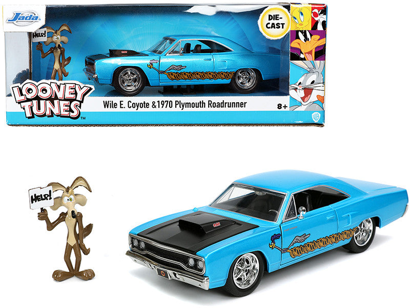 1970 Plymouth 440-6BBL RoadRunner Light Blue Metallic with Black Hood and Wile E. Coyote Diecast Figurine "Looney Tunes" 1/24 Diecast Model Car by Jada-0