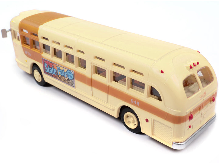 GMC PD-4103 Transit Bus #948 Beige "MTA Miami" 1/87 (HO) Scale Model by Classic Metal Works 2
