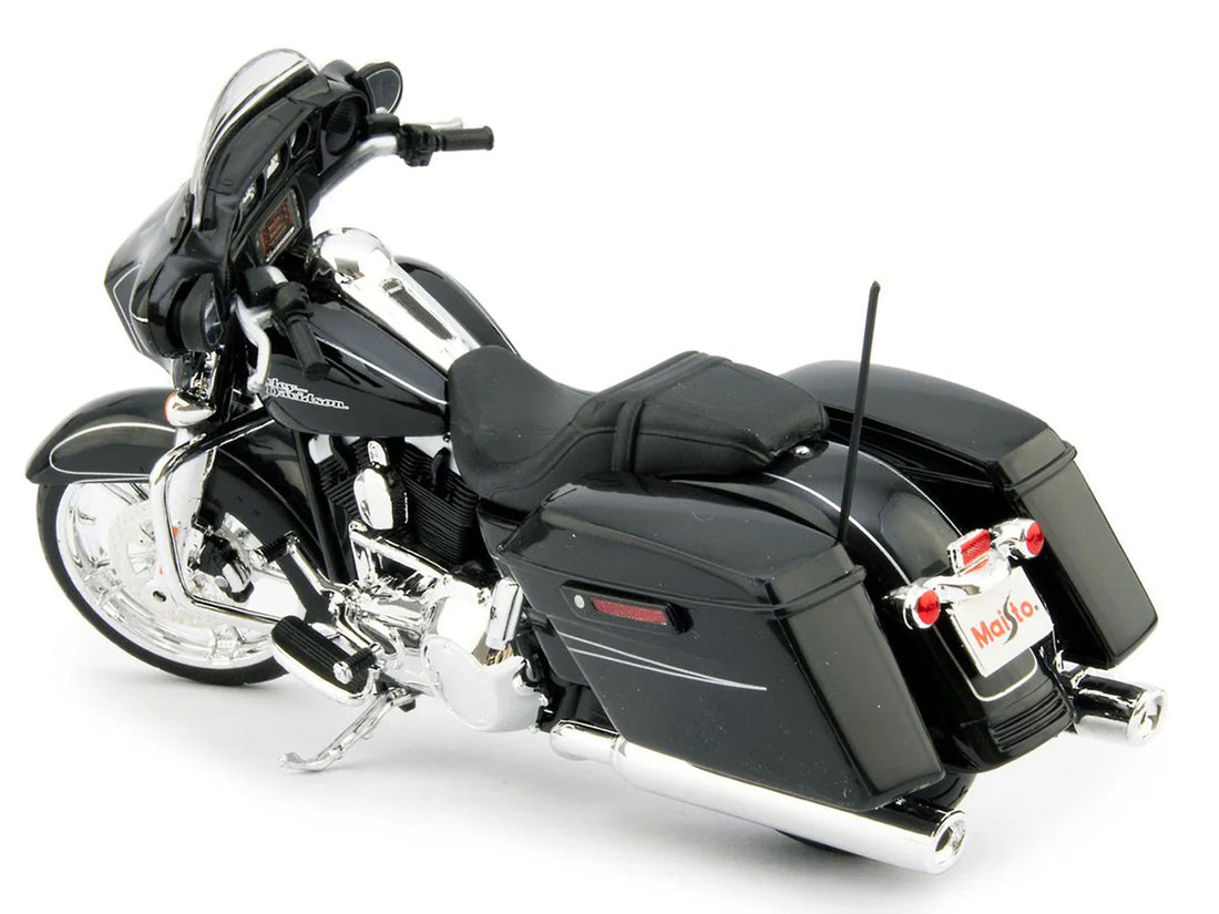 2015 Harley-Davidson Street Glide Special Black 1/12 Diecast Motorcycle Model by Maisto-1