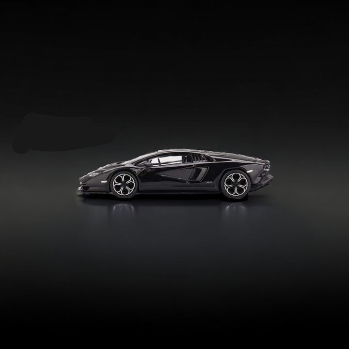 Lamborghini TSM Countach LPI 800-4 Nero Maia #607 1:64 by Mini-GT MGT00607 Side View