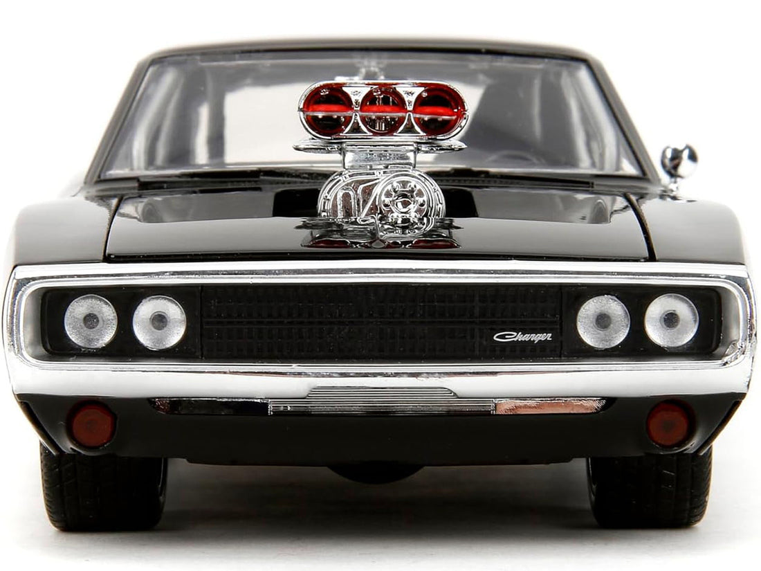 Dodge Charger R/T Black with Dom Diecast Figure "Fast & Furious" (2009) Movie "Hollywood Rides" Series 1/24 Diecast Model Car by Jada-4