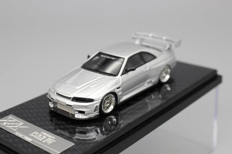 ミニカー 1/64 ERROR GT-R R33 Nissan Skyline GT-R (R33) in Silver 1:64 by Error404 Model