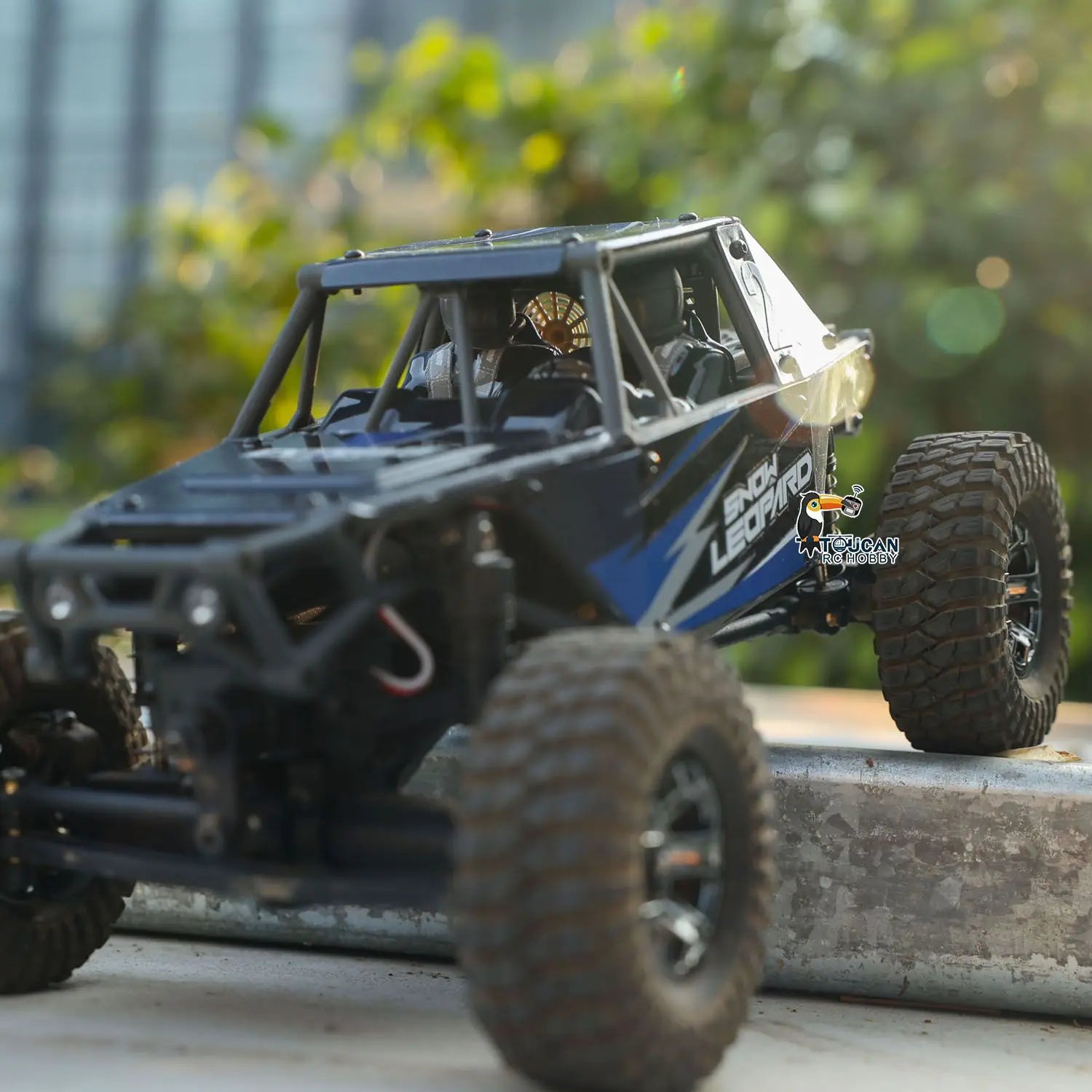 4WD RC Rock Crawler with Brushless Motor - Ready to Go-4