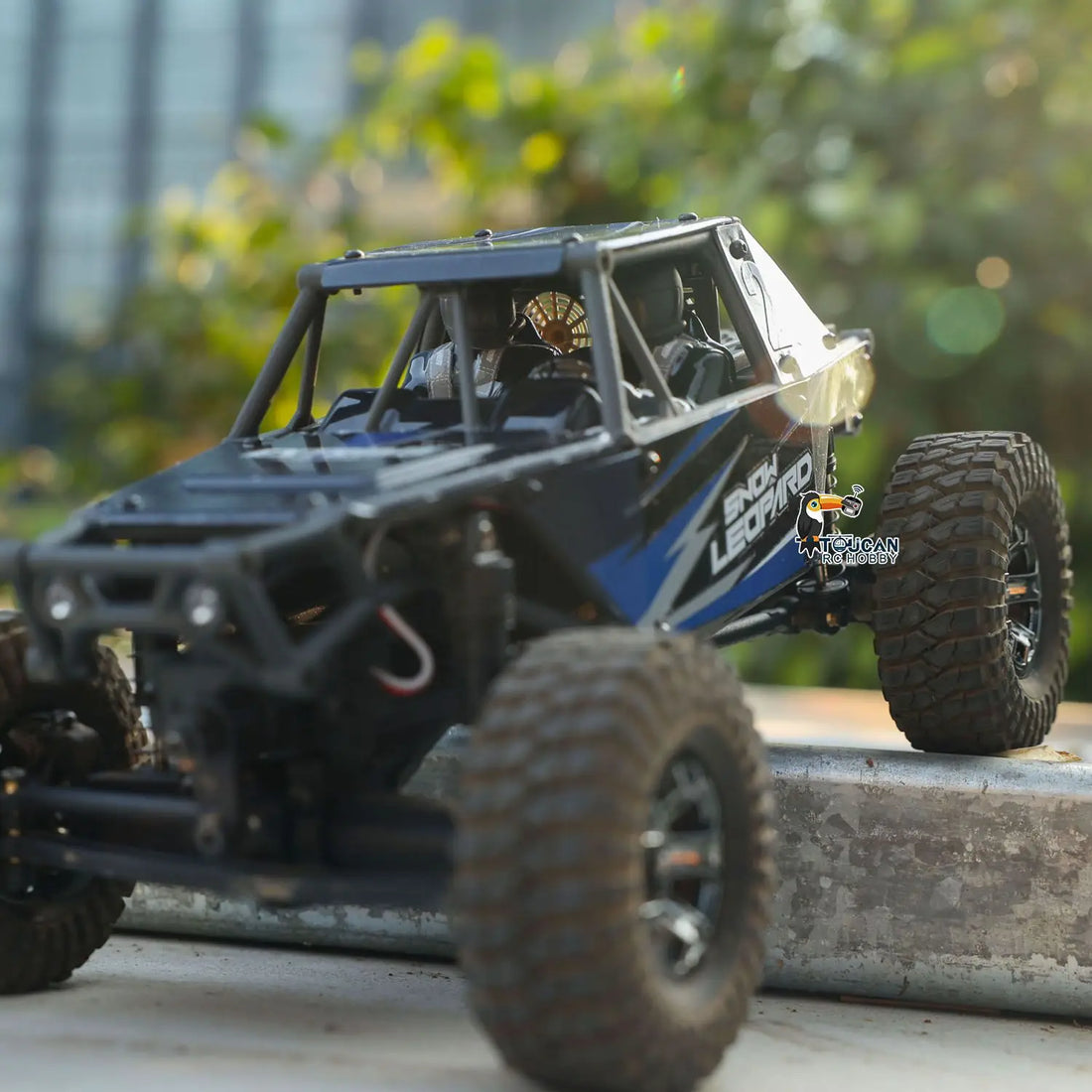 4WD RC Rock Crawler with Brushless Motor - Ready to Go-4