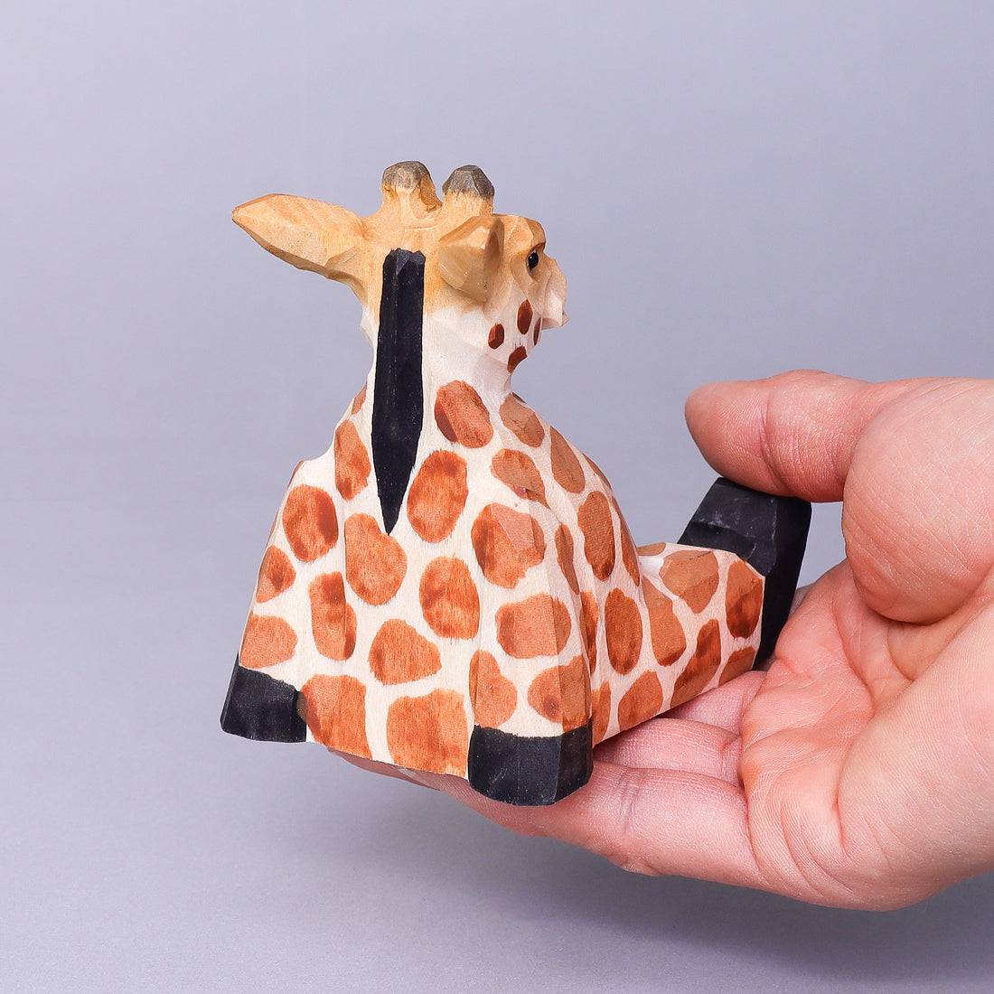 Handmade Wood-Carved Giraffe Cellphone Stand 6