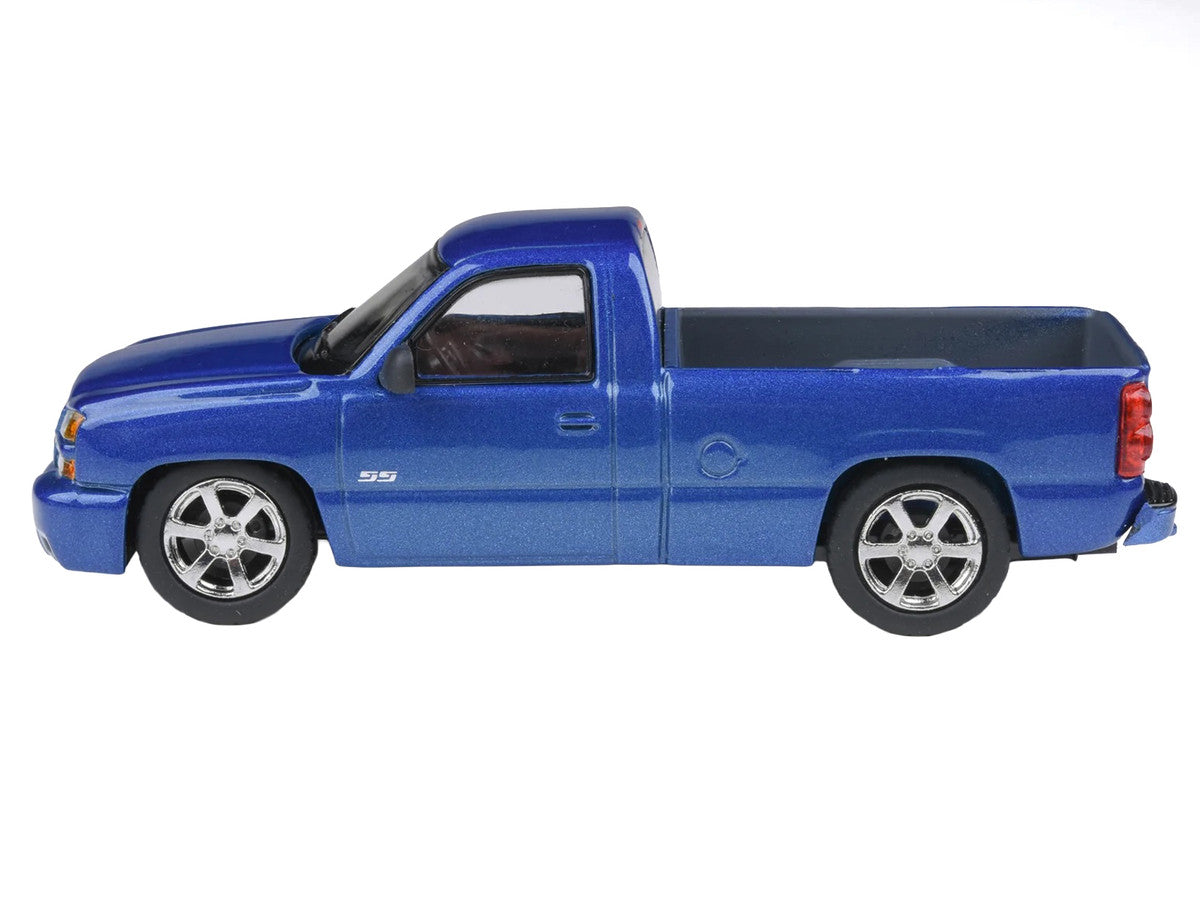 2006 Chevrolet Silverado 'Cateye' Pickup Truck Ming Blue Metallic 1/64 Diecast Model Car by Paragon Models-1