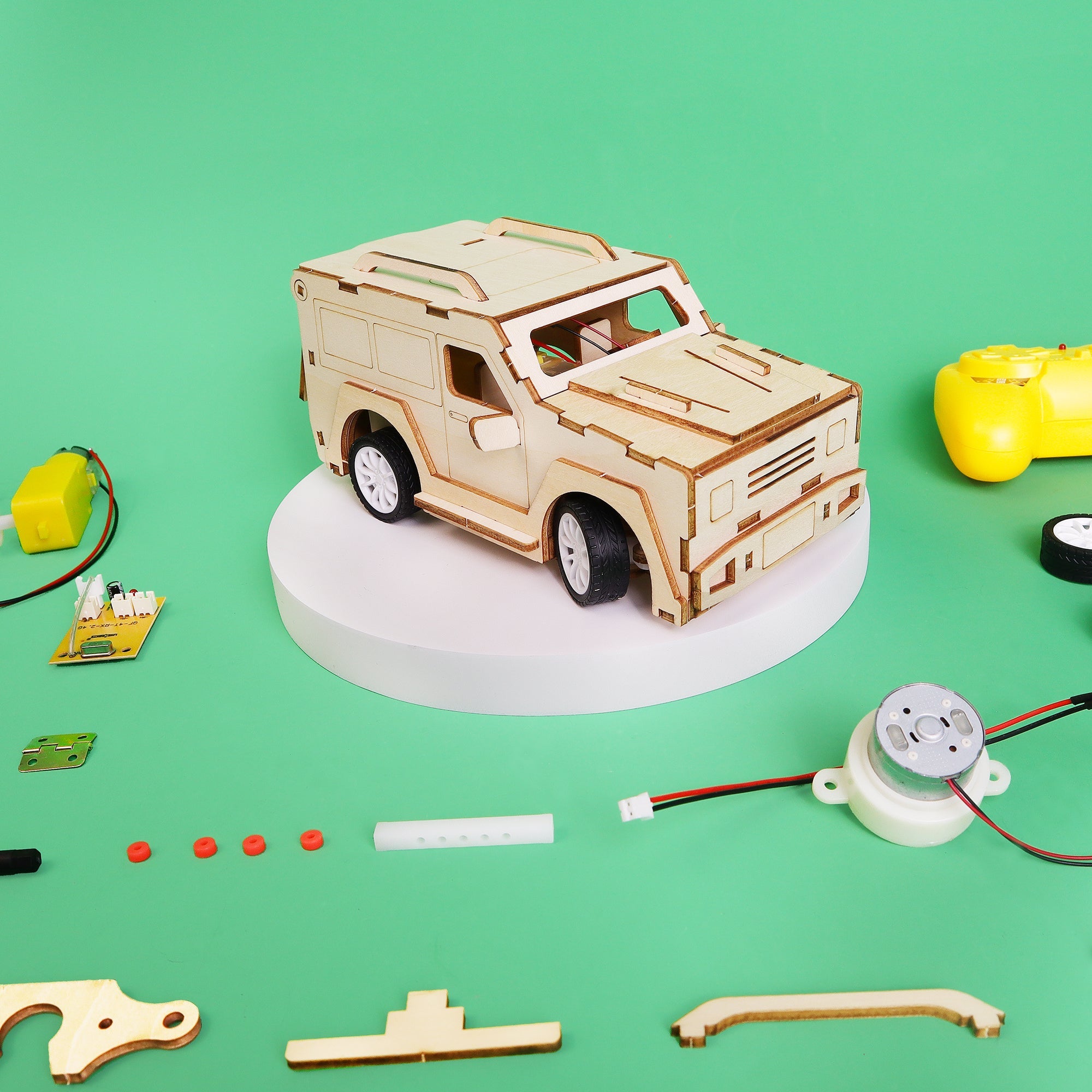 RC 2.4 GHz SUV Car DIY Kit, Educational STEM Toy 8