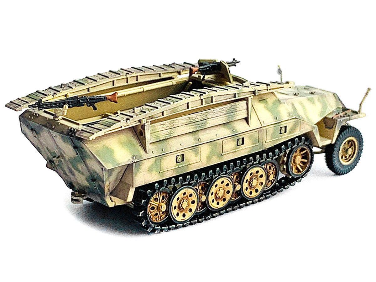 German Sd.Kfz. 251/7 Ausf.D Pionierpanzerwagen Armored Vehicle "NEO Dragon Armor" Series 1/72 Plastic Model by Dragon Models-4
