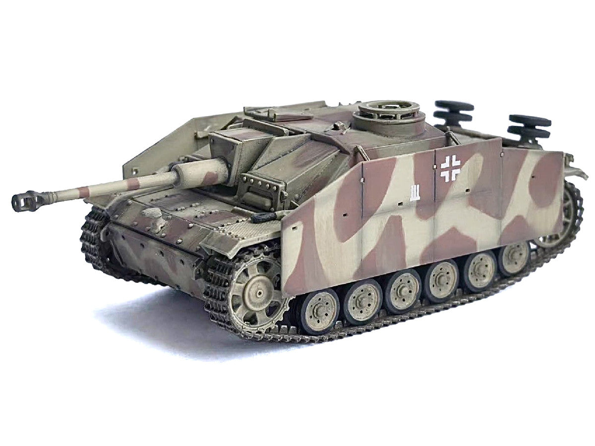 Germany StuG III Ausf. G "Early Production" with Schurzen Tank "Pz.Gren.Div. Totenkopf Kursk" (1943) "NEO Dragon Armor" Series 1/72 Plastic Model by Dragon Models-1