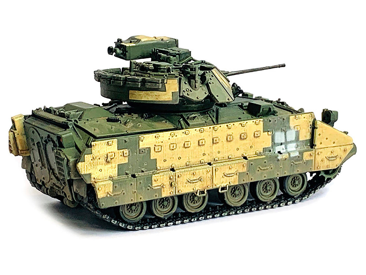Ukraine M2A2 ODS Light Tank 3-Tone Camouflage "NEO Dragon Armor" Series 1/72 Plastic Model by Dragon Models-2