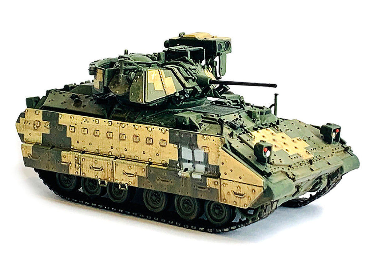 Ukraine M2A2 ODS Light Tank 3-Tone Camouflage "NEO Dragon Armor" Series 1/72 Plastic Model by Dragon Models-1
