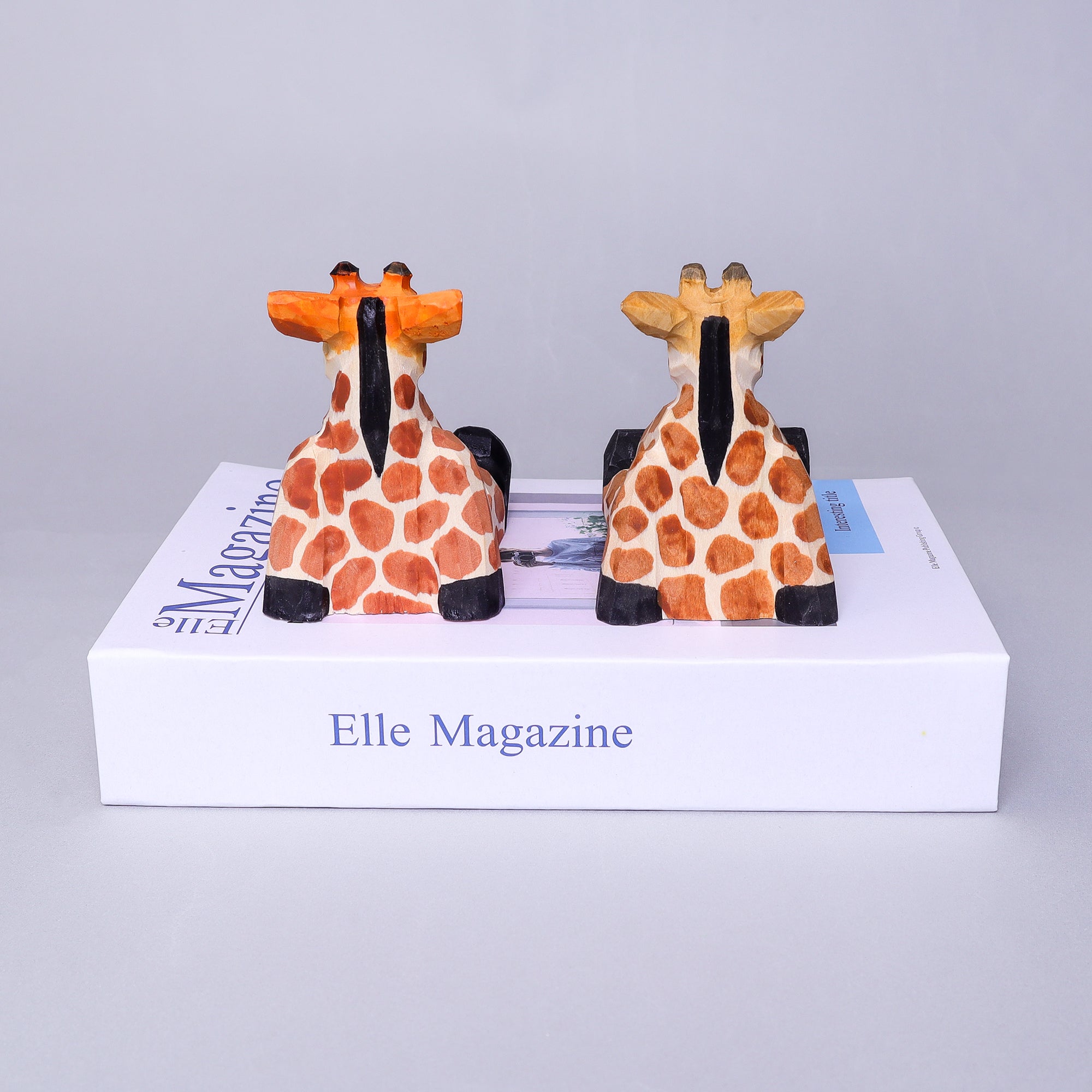 Handmade Wood-Carved Giraffe Cellphone Stand 7
