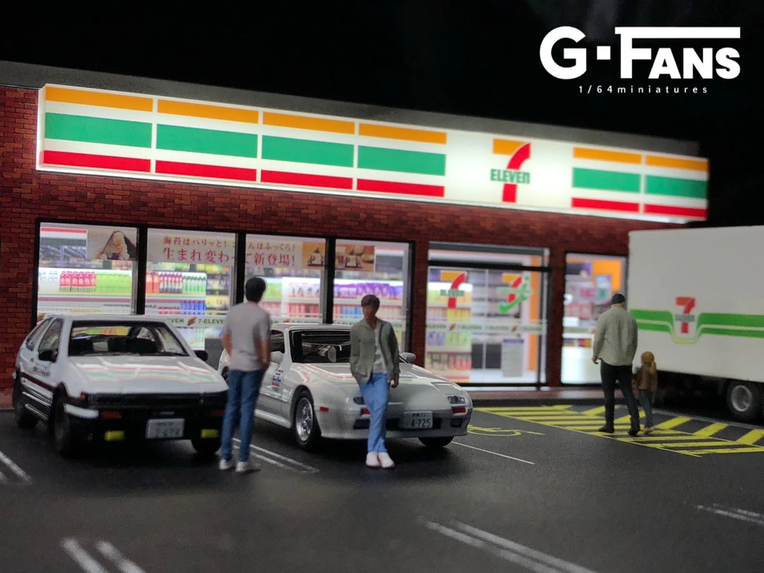 7-Eleven 1:64 Scale Diorama by G-Fans Parking Lot View