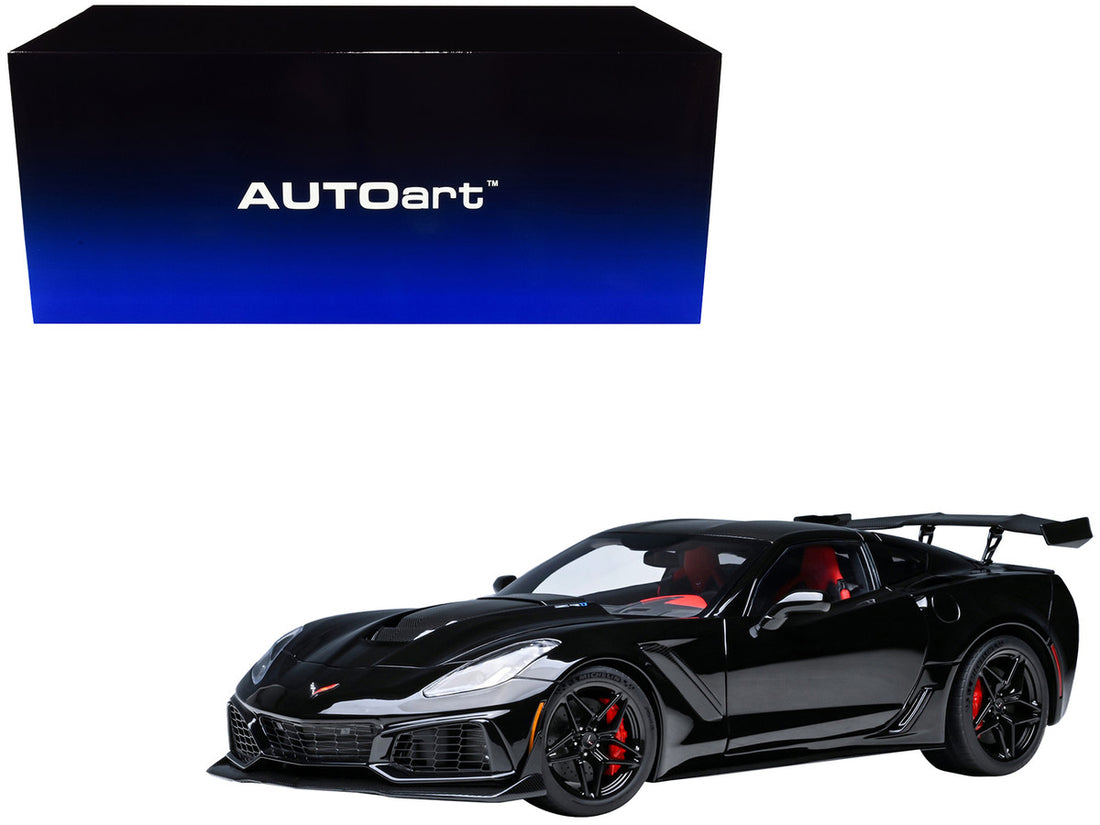 2019 Chevrolet Corvette C7 ZR1 Black with Carbon Top 1/18 Model Car by Autoart-0