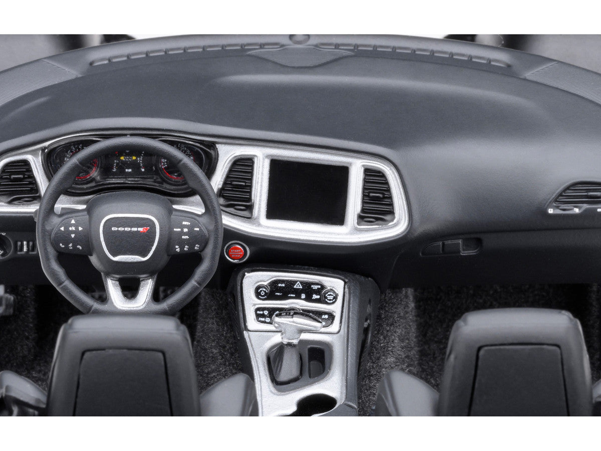 2022 Dodge Challenger R/T Scat Pack Widebody Hellraisin Purple Metallic 1/18 Model Car by Autoart-2