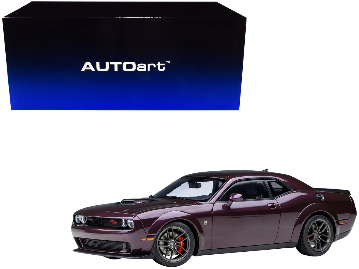2022 Dodge Challenger R/T Scat Pack Widebody Hellraisin Purple Metallic 1/18 Model Car by Autoart-0