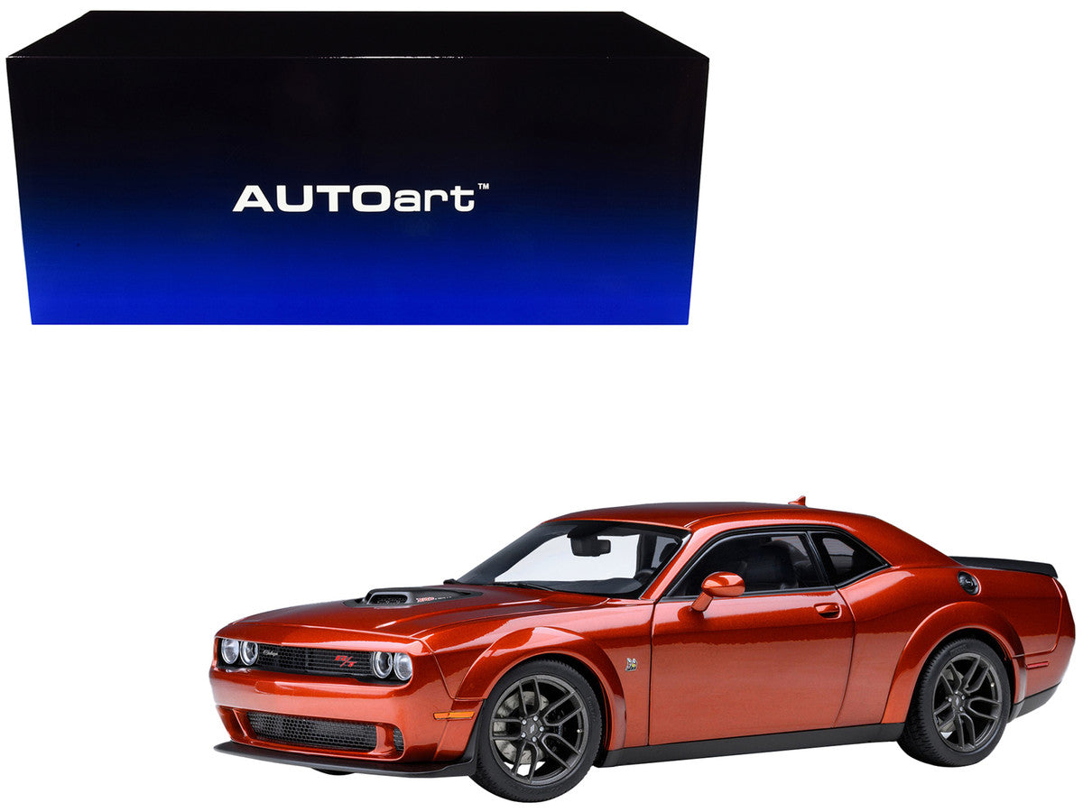 2022 Dodge Challenger R/T Scat Pack Widebody Sinamon Stick Orange 1/18 Model Car by Autoart-0