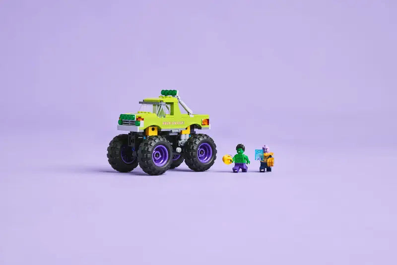 LEGO 76312 Marvel The Hulk Truck vs. Thanos 7