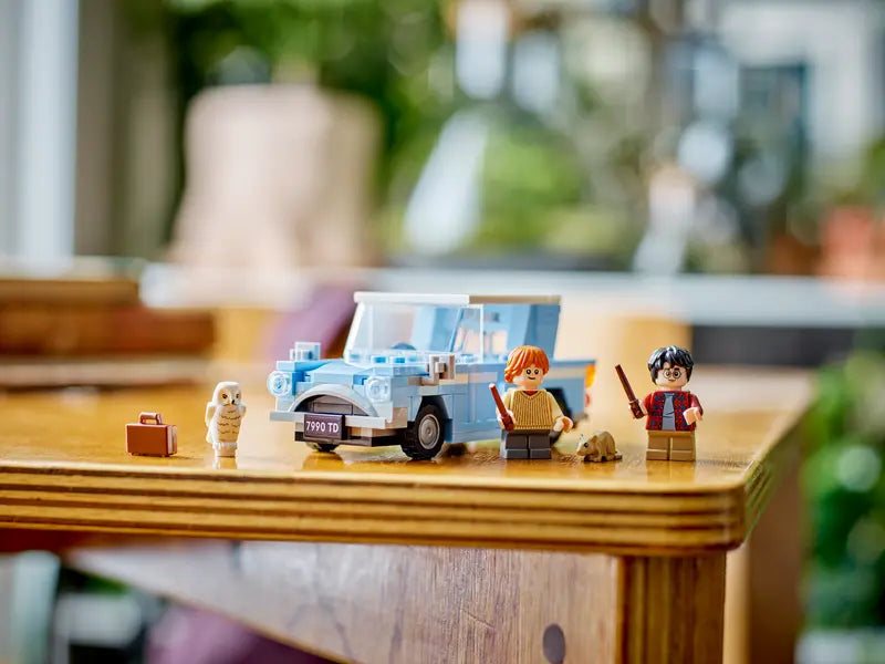 LEGO 76424 Harry Potter Flying Ford Anglia 8