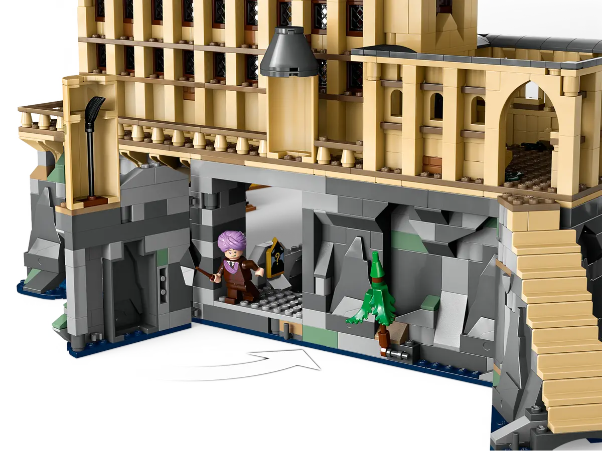 LEGO 76435 Harry Potter Hogwarts Castle: The Great Hall 6